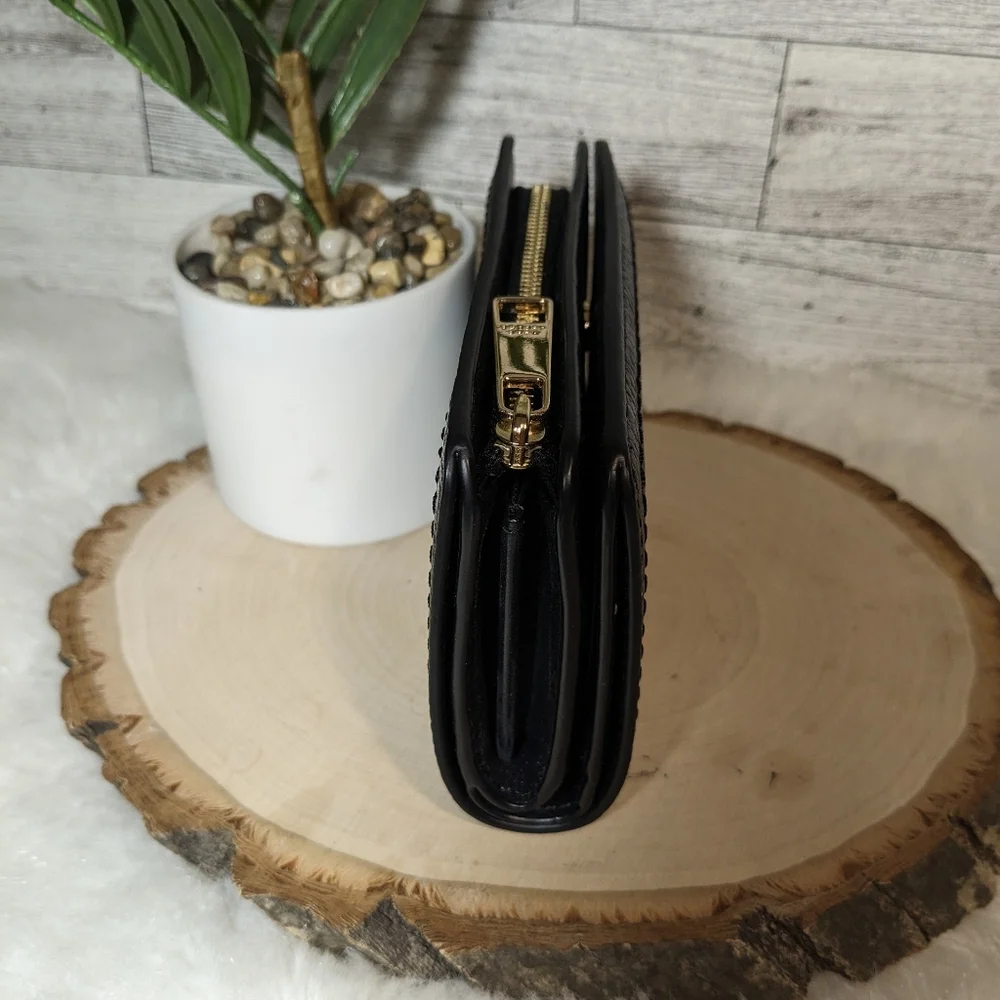 Marc Jacobs Wallet - Picture 3 of 10